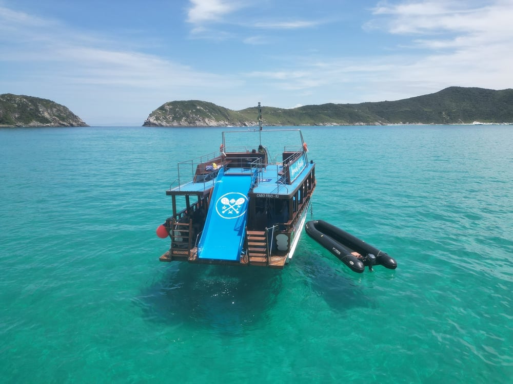 BARCO TURQUESA