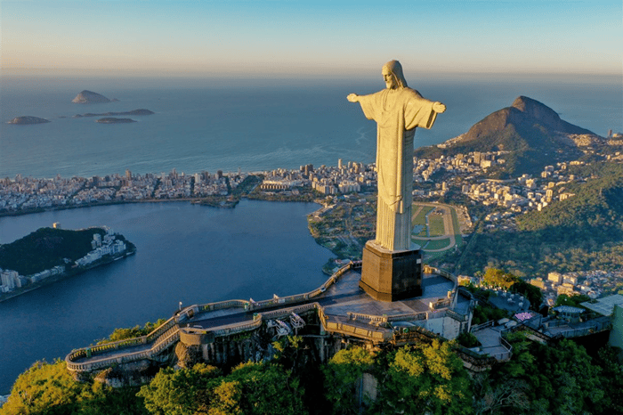 A História por Trás dos Passeios Mais Famosos do Rio de Janeiro