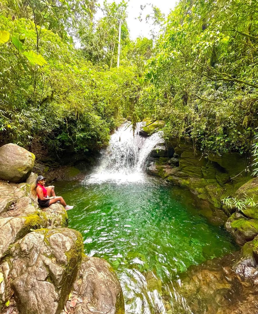  Serrinha do Alambari 