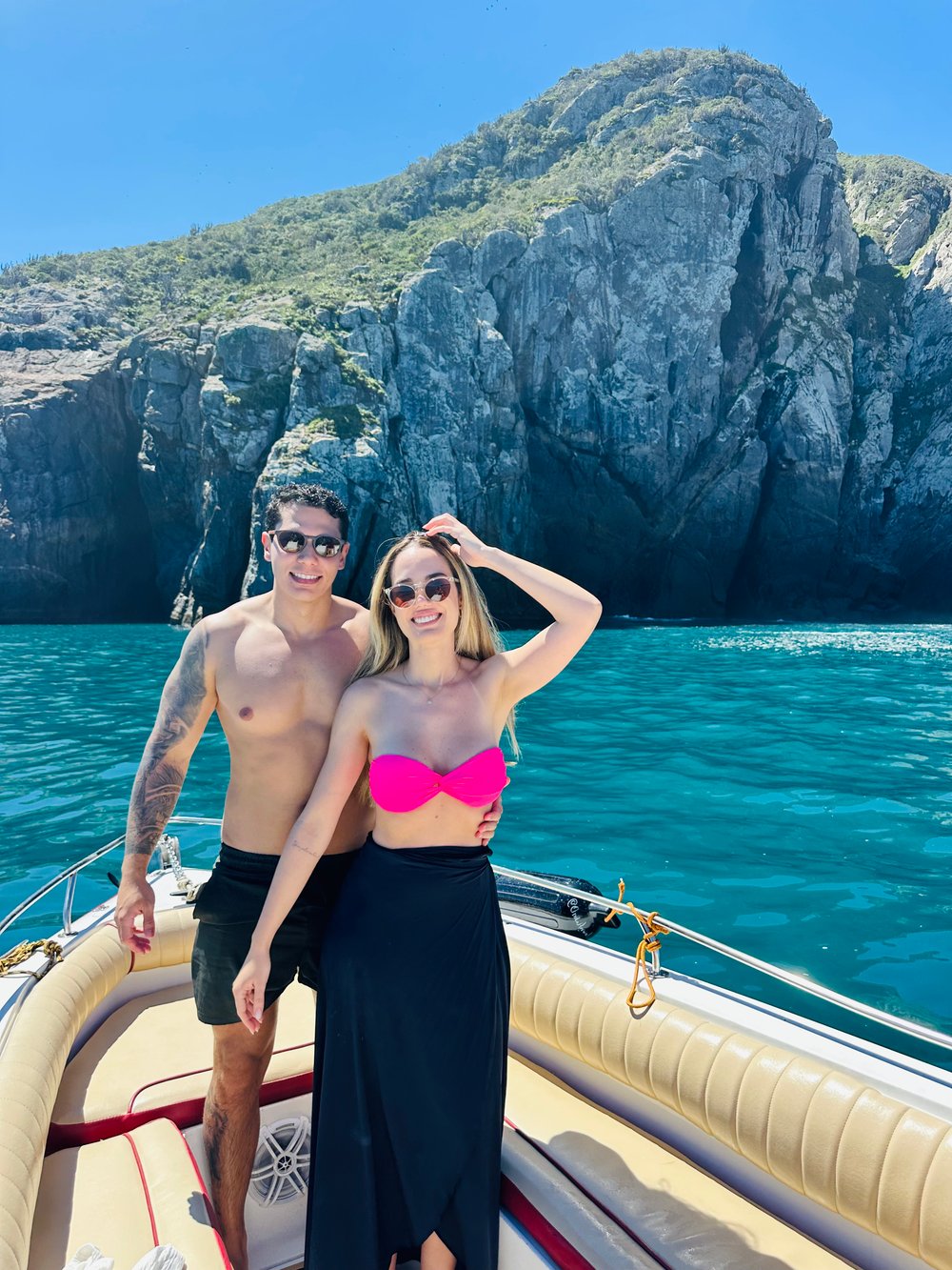 Passeio de lancha privativo Arraial do Cabo 