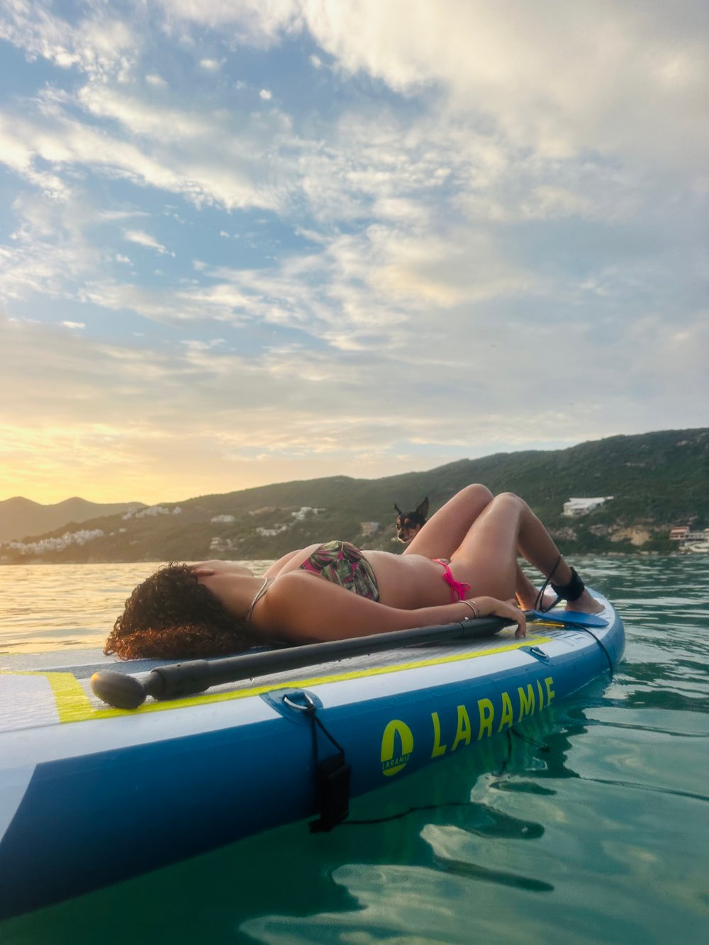 Remada no nascer do Sol Arraial do Cabo