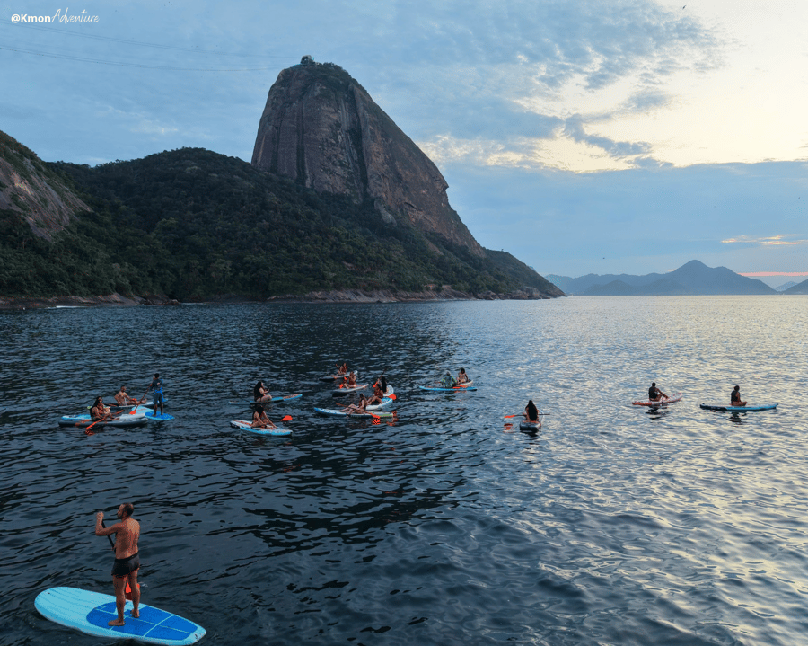 SUP na Praia Vermelha - Nascer do Sol com a Kmon Adventure