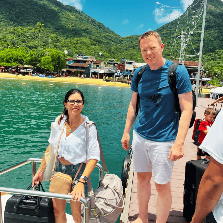 Nosso embarque saindo da Vila do Abraão é na Estação Abraão, que é o cais turistico da Vila.