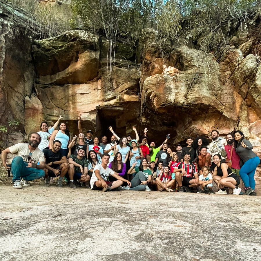 Como o ecoturismo pode promover a união comunitária?