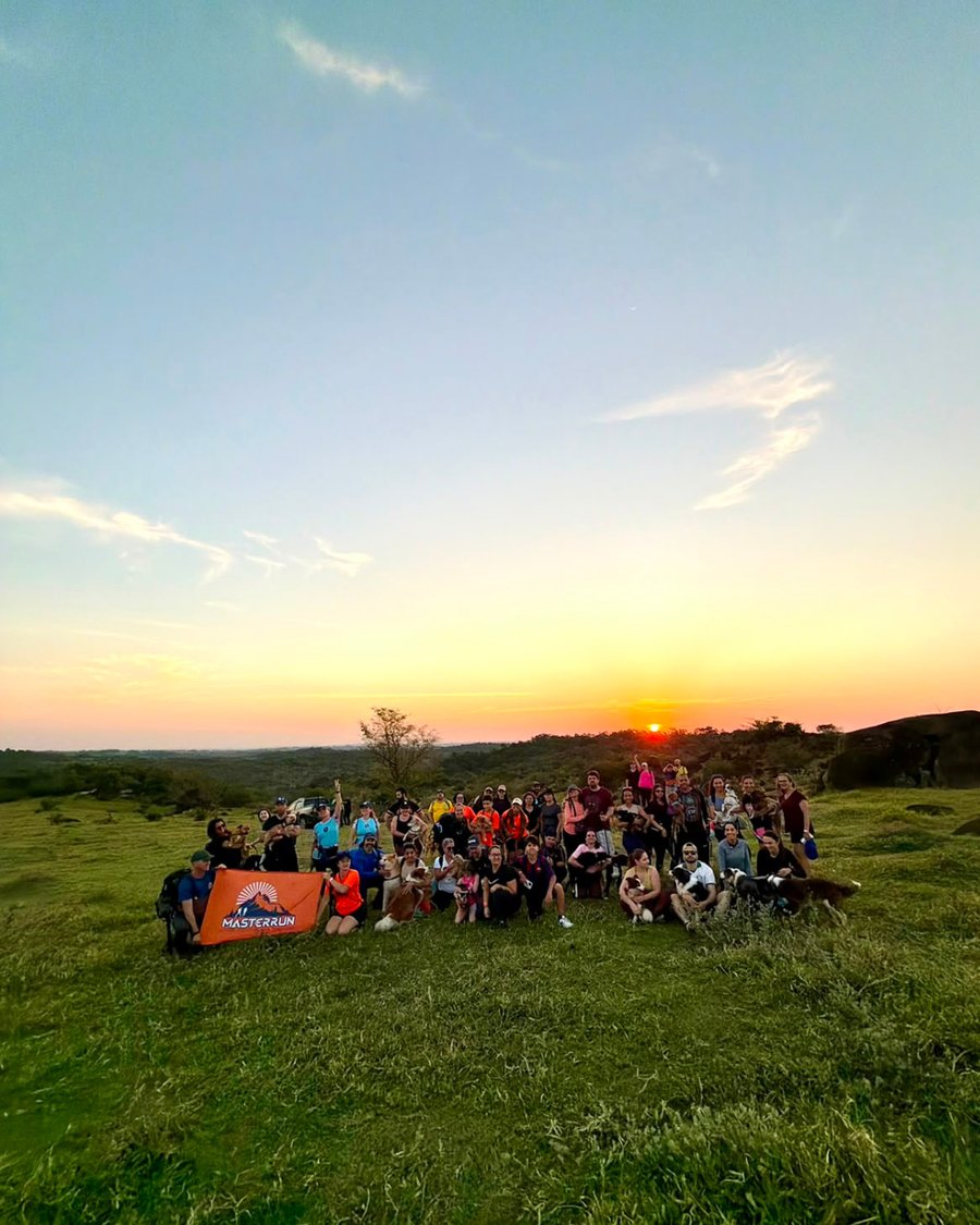 Trilha pet do pôr do sol em Itupeva