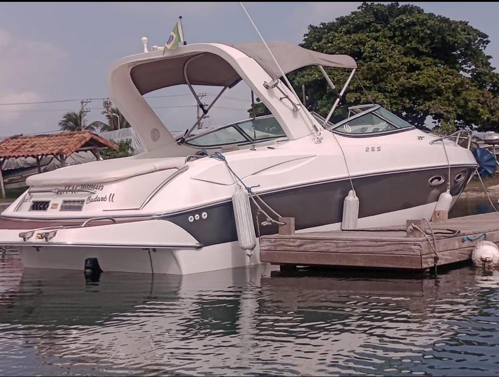 Passeio de Lancha em Arraial do Cabo e Cabo Frio