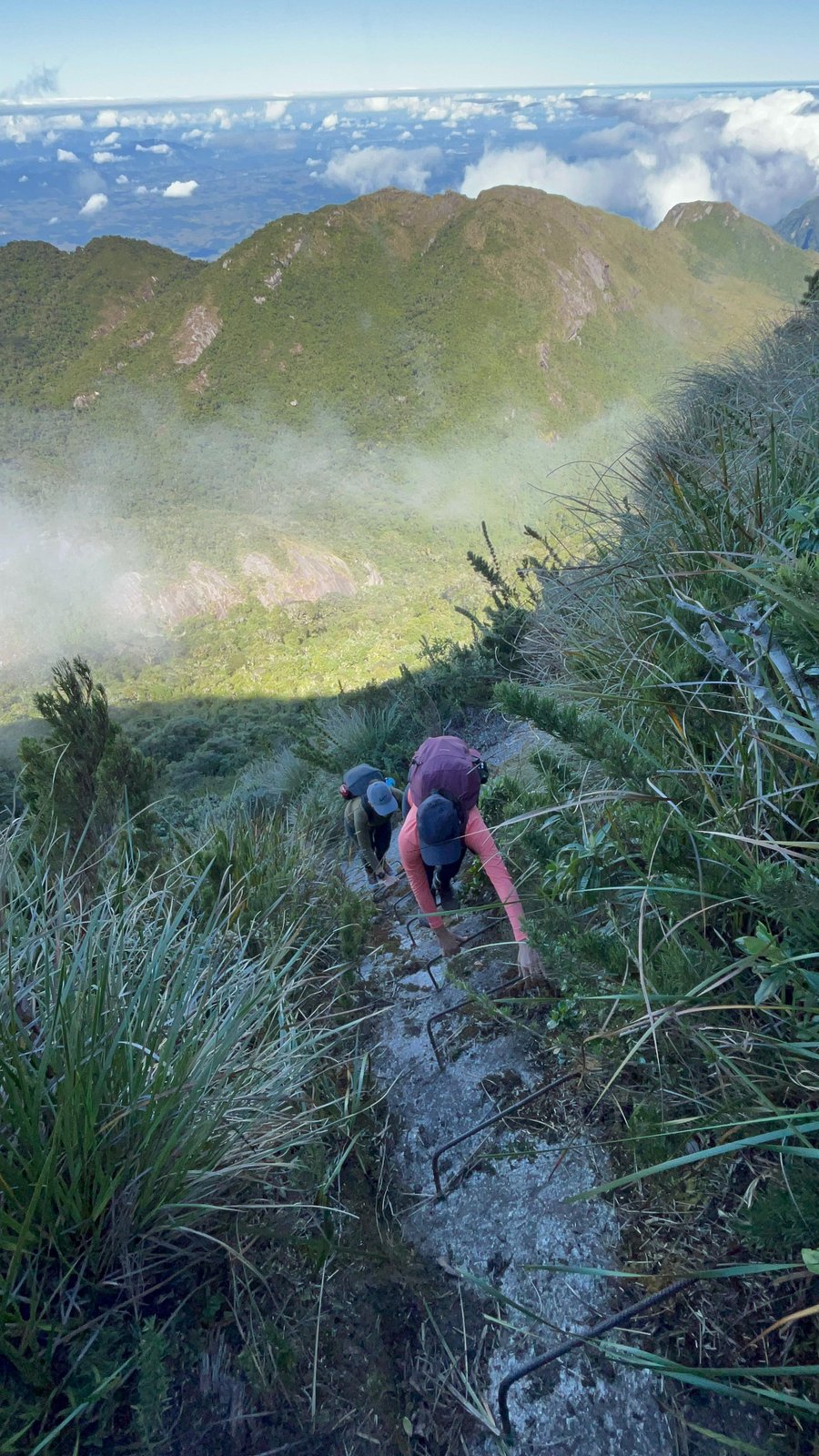 Lance de escada na subida do Pico Menor