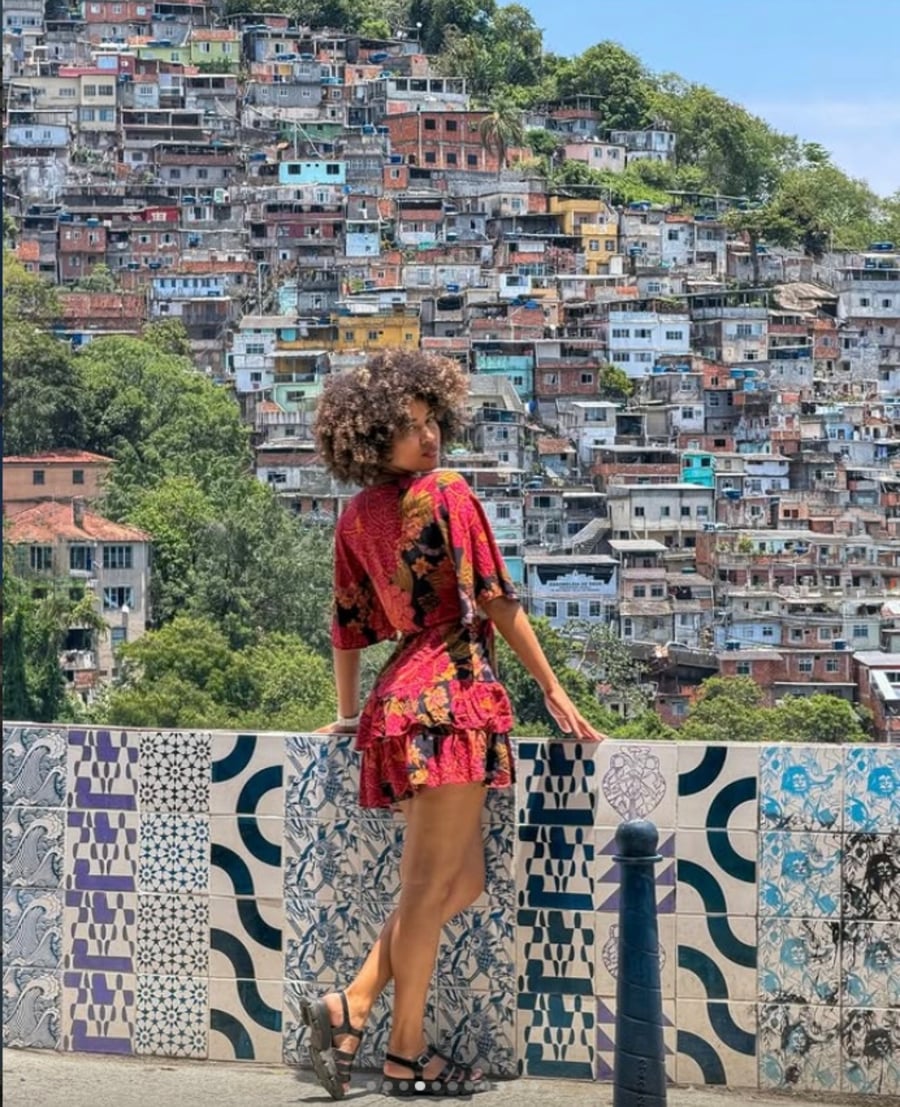     Entre mirantes, pôr do sol e cartões-postais, viva um dos roteiros mais encantadores do Rio de Janeiro.