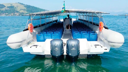 🚤 Flex Boat para até 50 passageiros!  Seguro, confortável e regular.