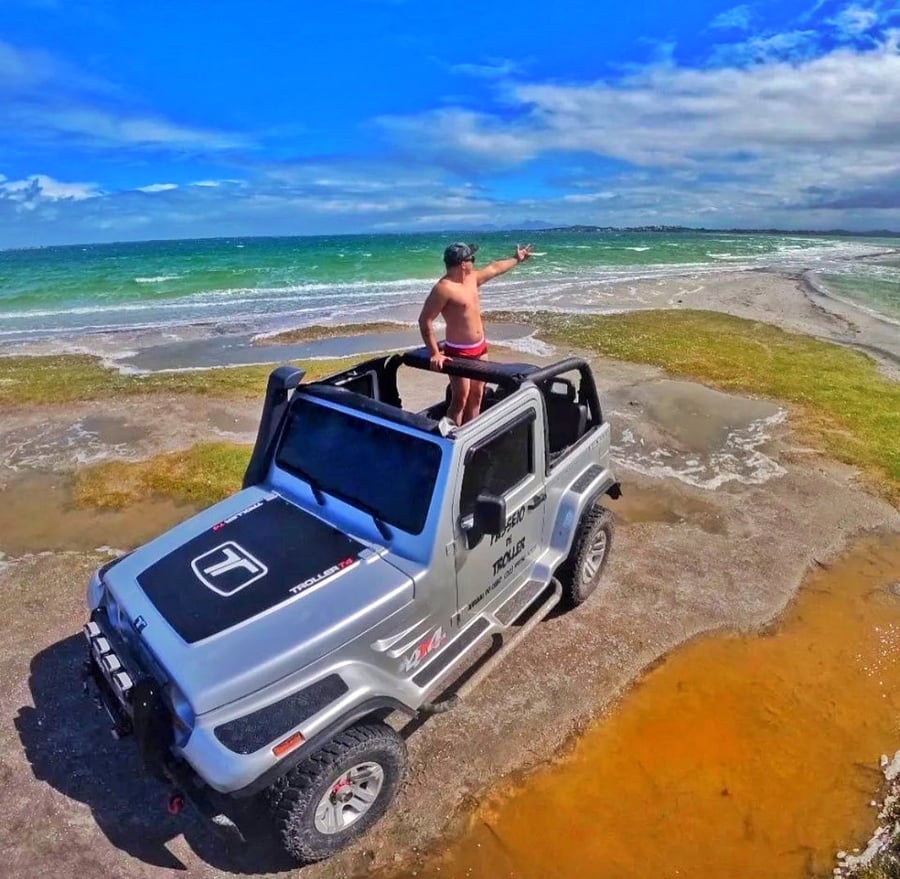 PASSEIO DE JEEP TROLLER ATÉ A PONTA DA ALCAÍRA