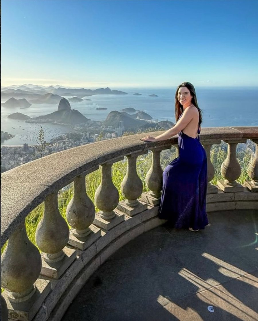     Cristo Redentor, Rocinha e Mirante do Pedrão em uma experiência cheia de paisagens cinematográficas no Rio de Janeiro.