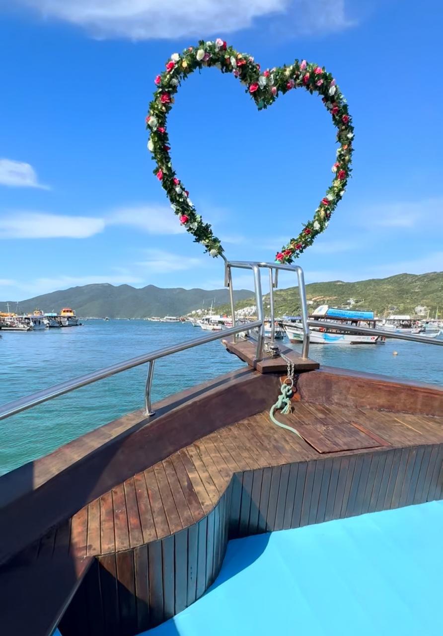 Barco Open Bar em Arraial do Cabo