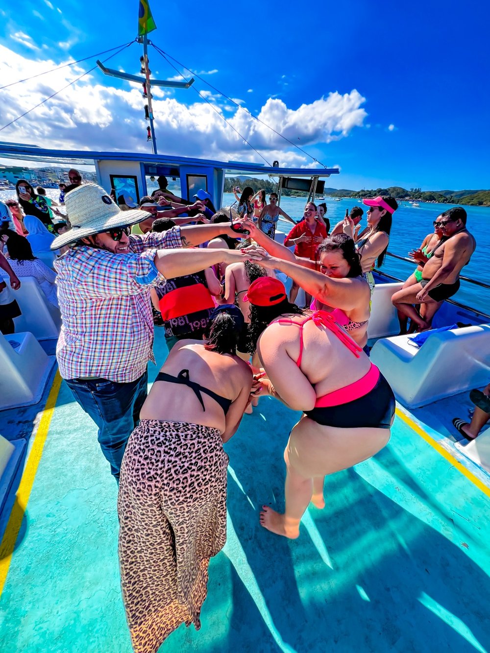 Passeio de Catamarã Privativo em Cabo Frio