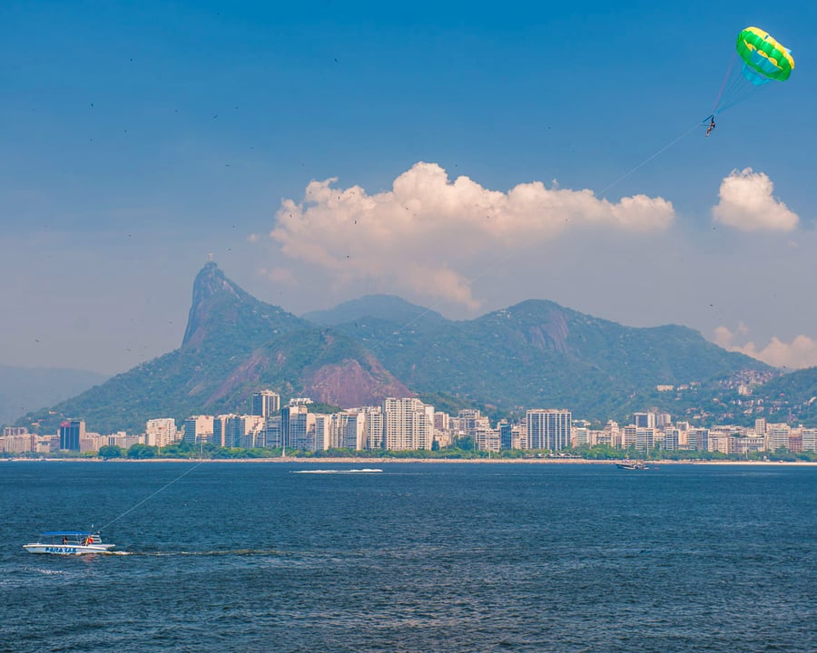 Voo de Parasail no Rio de Janeiro - Kmon Adventure