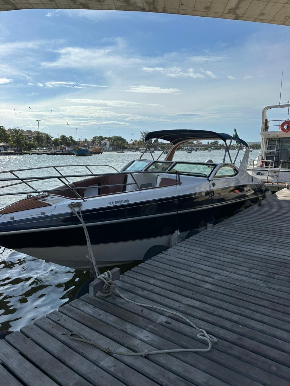 Passeio de Lancha em Arraial do Cabo e Cabo Frio