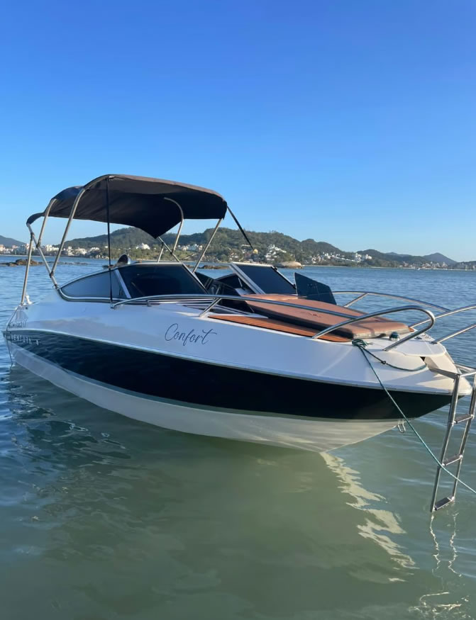 Aluguel de Lancha Ventura 210