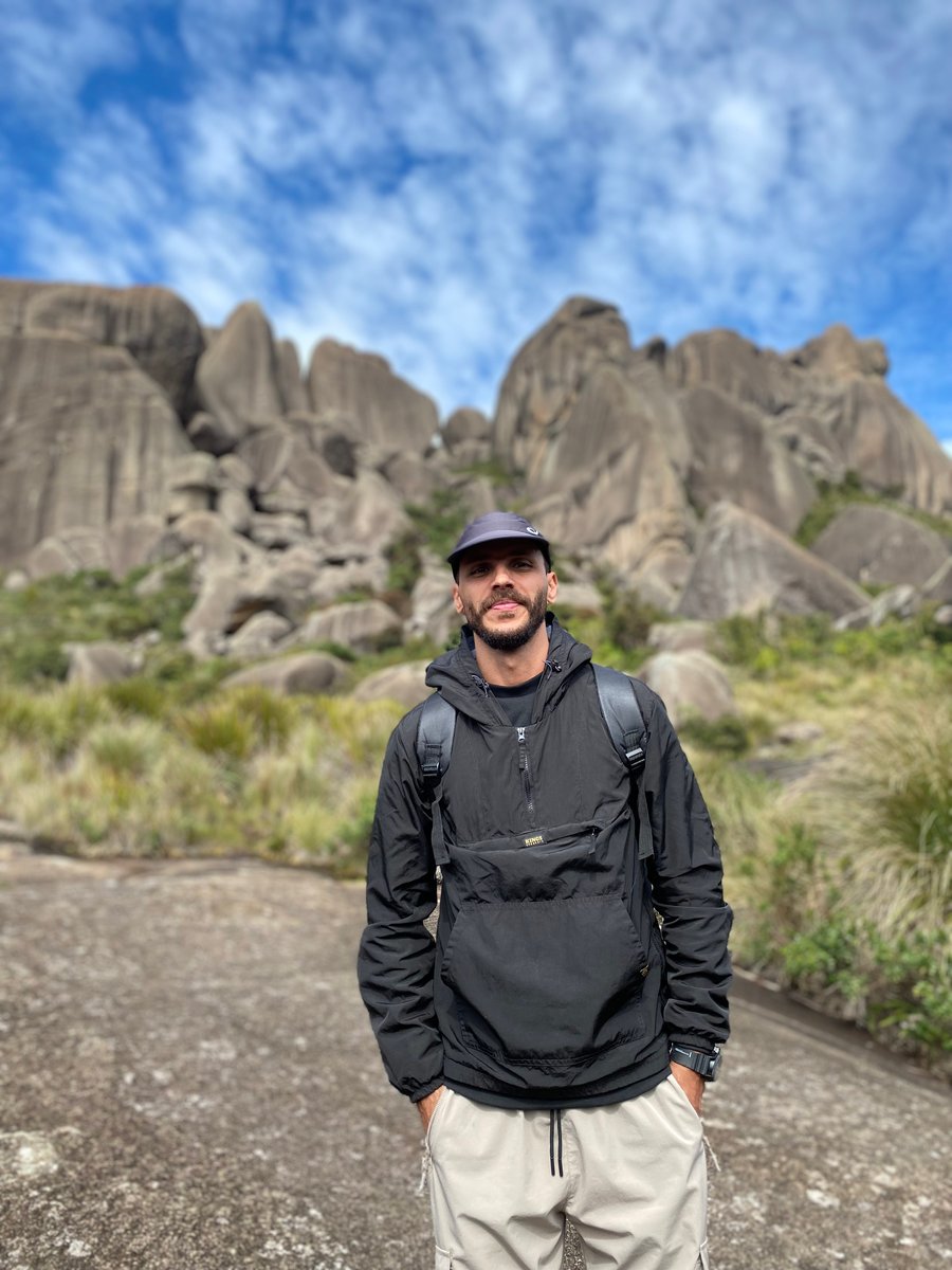 Fundo das Prateleiras