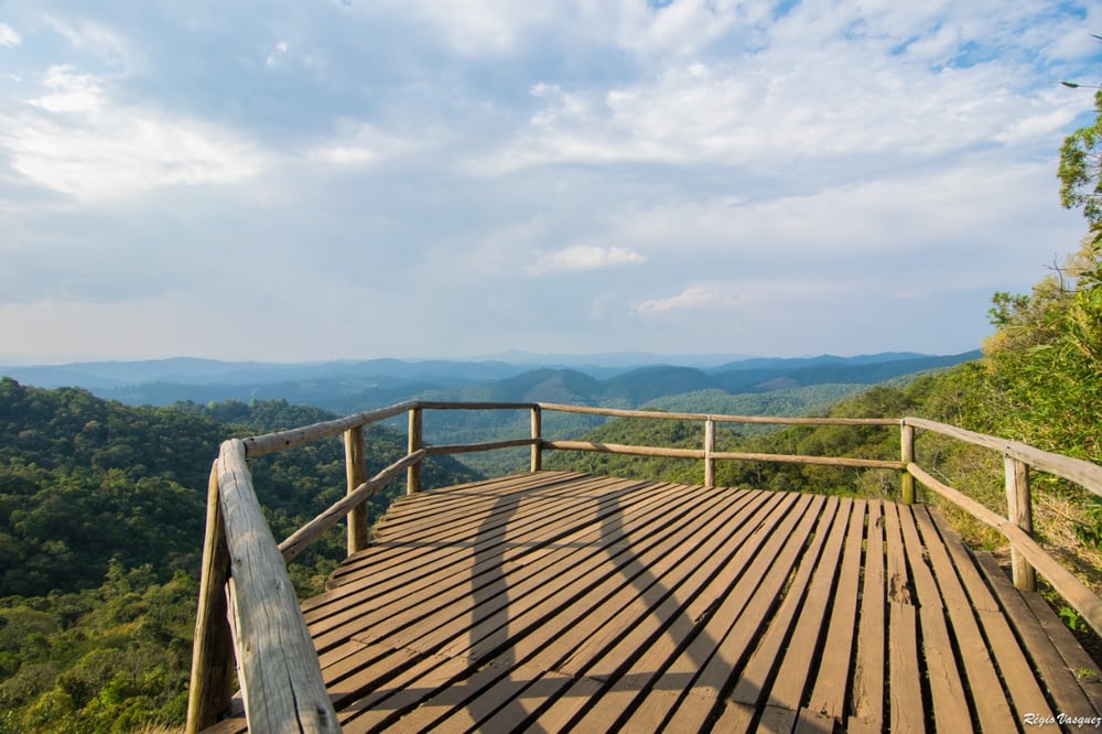 PEDRA REDONDA + TOUR DENTRO DA CIDADE COMPARTILHADO