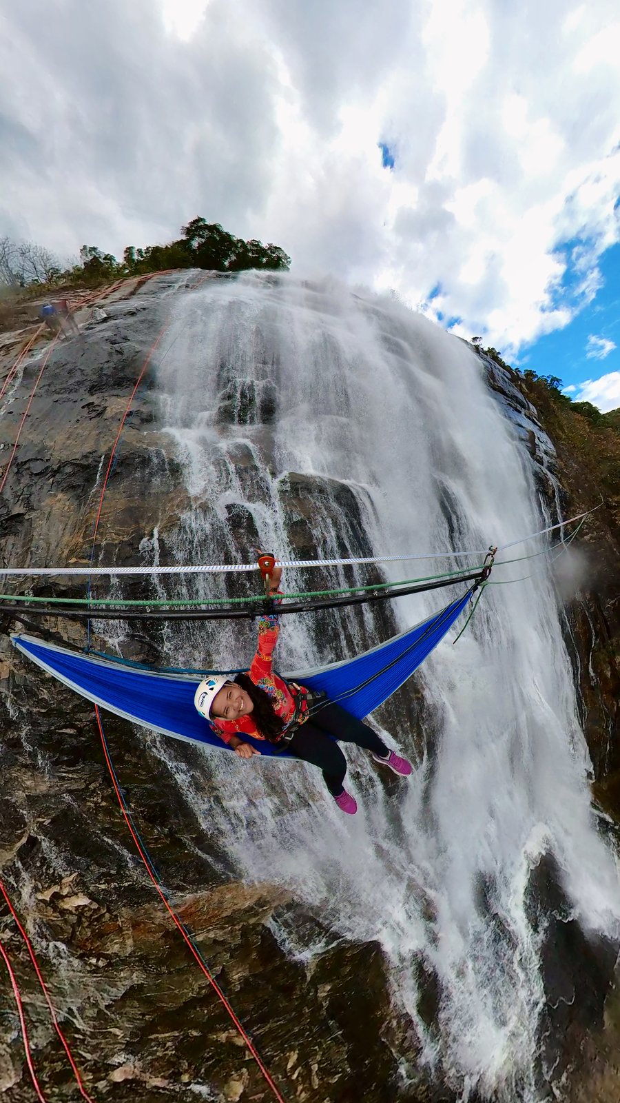 Rede nas alturasna Cachoeira Carlos Euler-MG