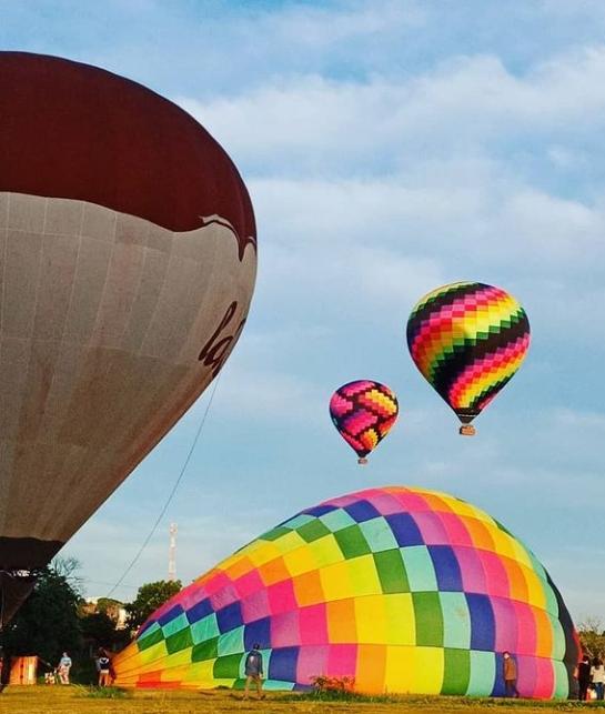 19/03 Voo de balão com café da manhã e espumante e visita à Cacau Show Mega Store