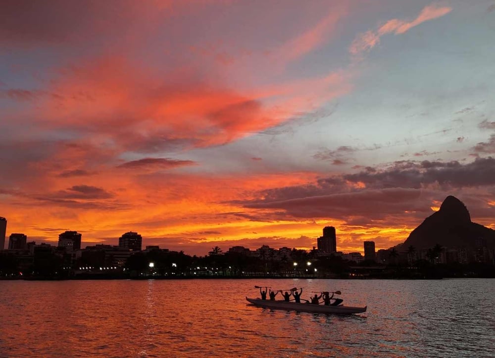 Canoa Havaiana no Rio de Janeiro - Lagoa - Kmon Adventure