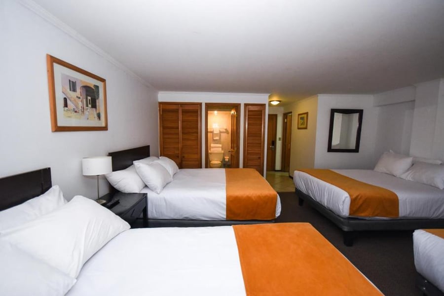 Nogales Familia Quarto Quadruple