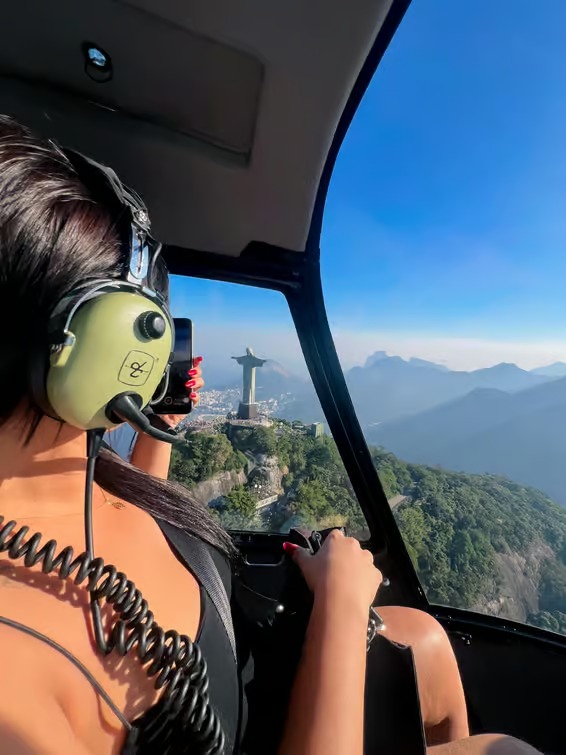 Passeio de helicóptero no Rio com portas abertas - foto 13