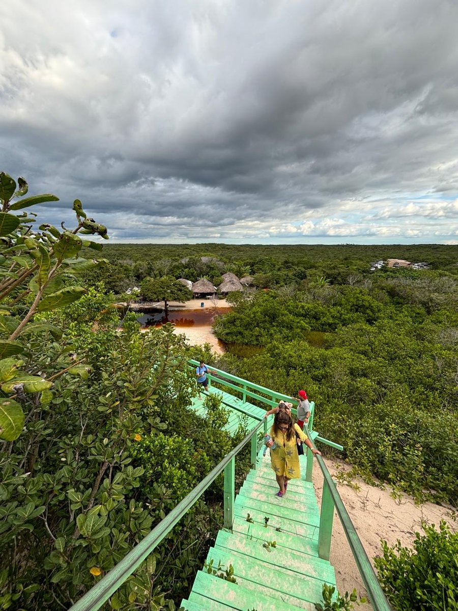 Escada de 144 degraus na Lagoa Bonita