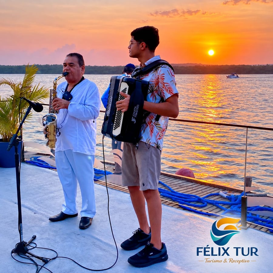 Por do Sol Com Bolero de Ravel 