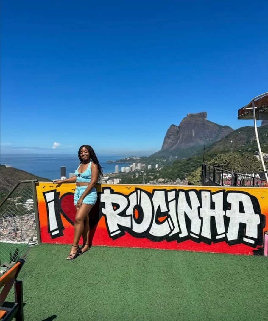     Uma experiência diferente no Rio de Janeiro com vista panorâmica, cultura da Rocinha e a energia única do Cristo Redentor.