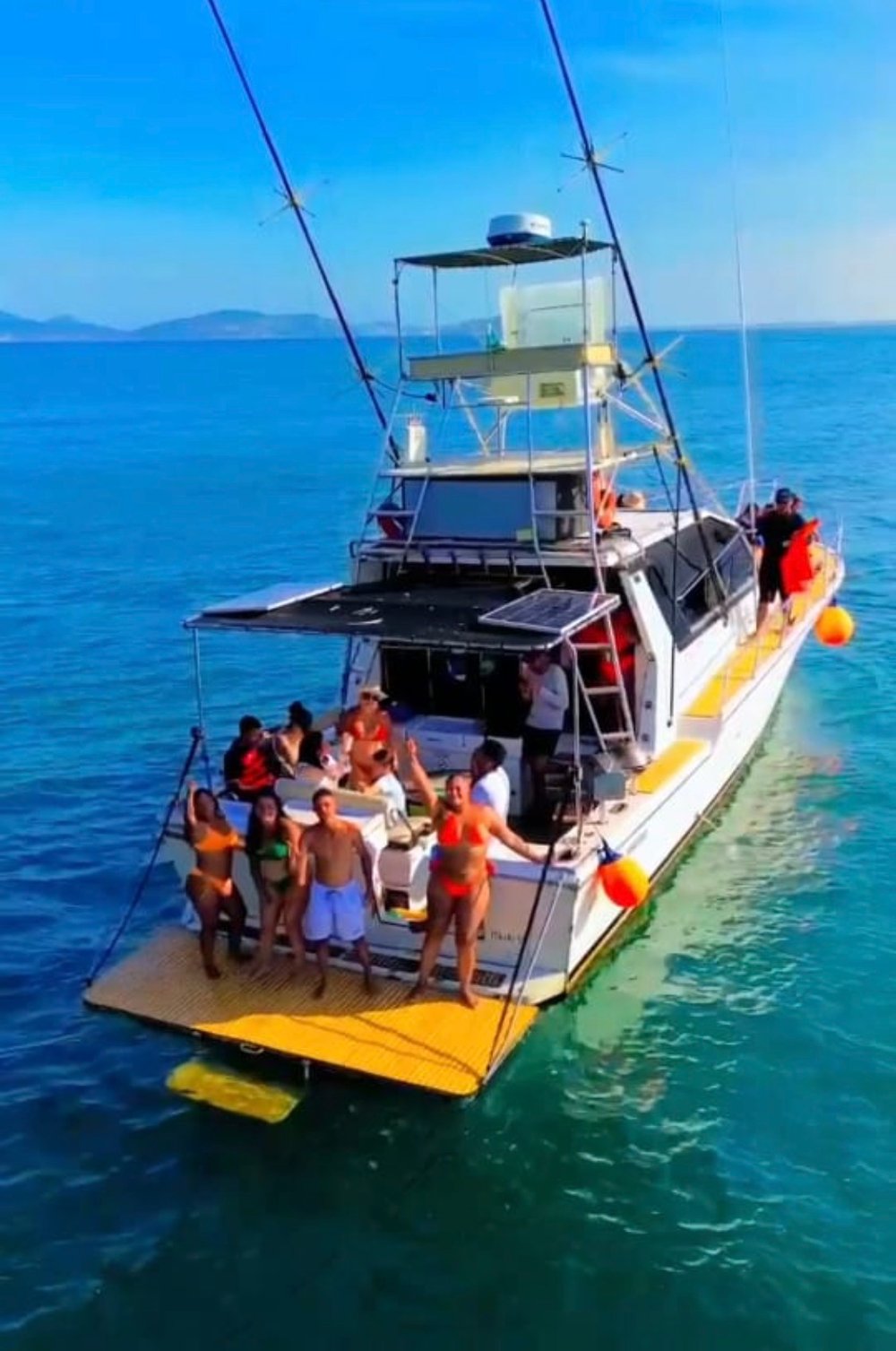 Passeio de Lancha em Arraial do Cabo e Cabo Frio