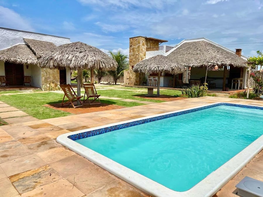 Área de Lazer e Piscina Compartilhada 