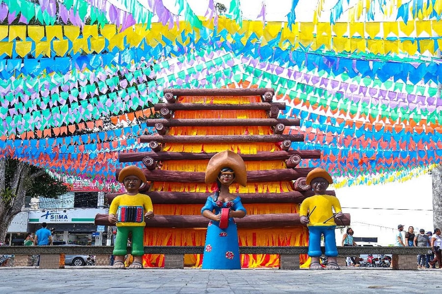 São João na praça de Cruz das Almas