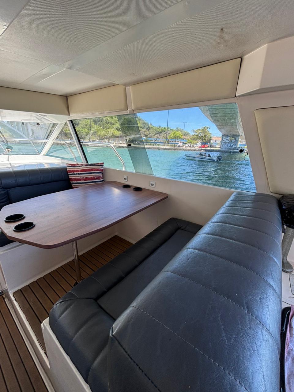 Passeio de Lancha em Arraial do Cabo e Cabo Frio