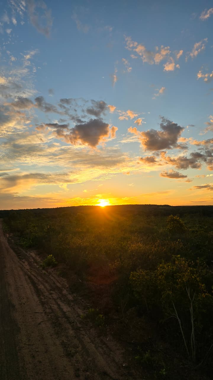 Pôr do Sol na estrada