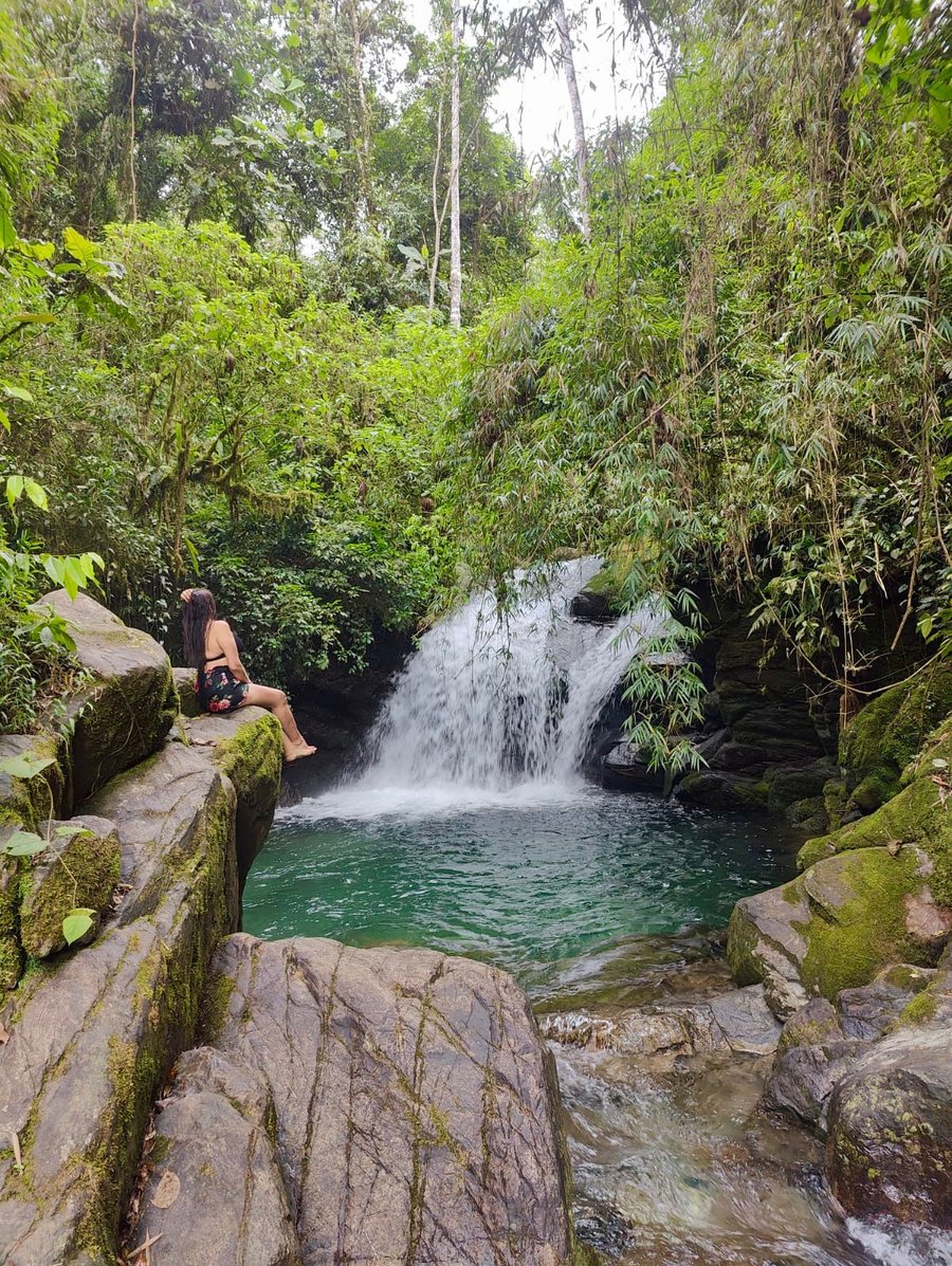  Serrinha do Alambari 