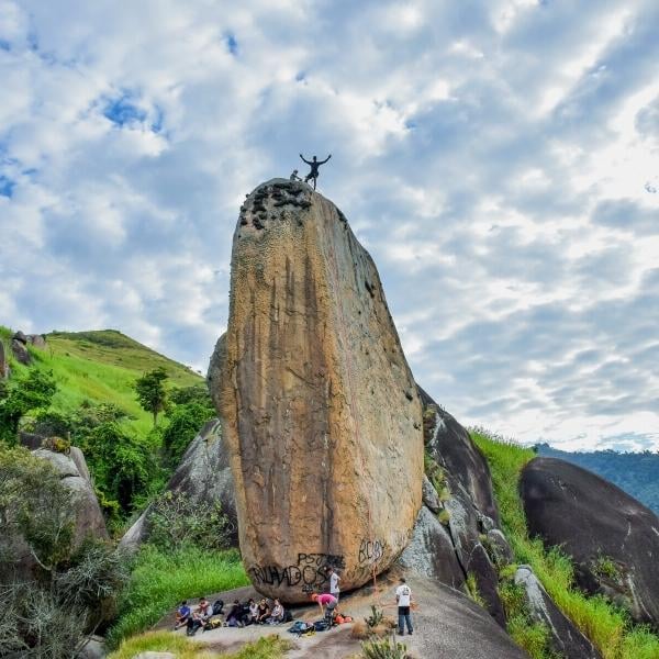 Ascensão e rapel na Pedra do Osso 