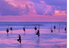 Benefícios do Combo  Seguro viagem incluso.  Guias especializados em português.  Flexibilidade de roteiro (opções extras de passeios).  Atendimento 24h durante a viagem.  Vantagens para seniores (menos caminhada, acessibilidade, jantares com música, horários confortáveis)