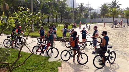 Tour ciclístico pelos monumentos dos jardins de Santos (com aluguel de bicicleta)