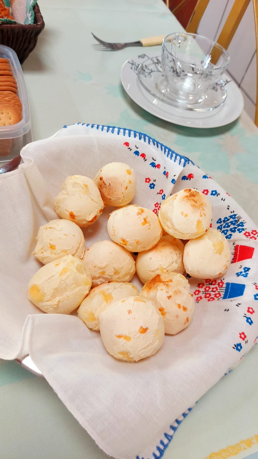 O AUTÊNTICO PÃO DE QUEIJO