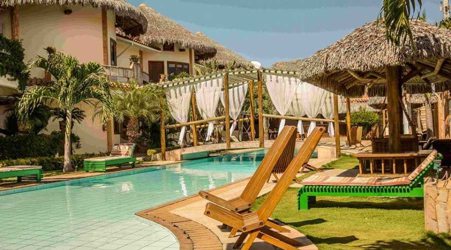 Hospede-se com conforto e tranquilidade em Canoa Quebrada, perto do mar, da Broadway e das principais atrações. Um refúgio acolhedor para relaxar e viver experiências inesquecíveis.