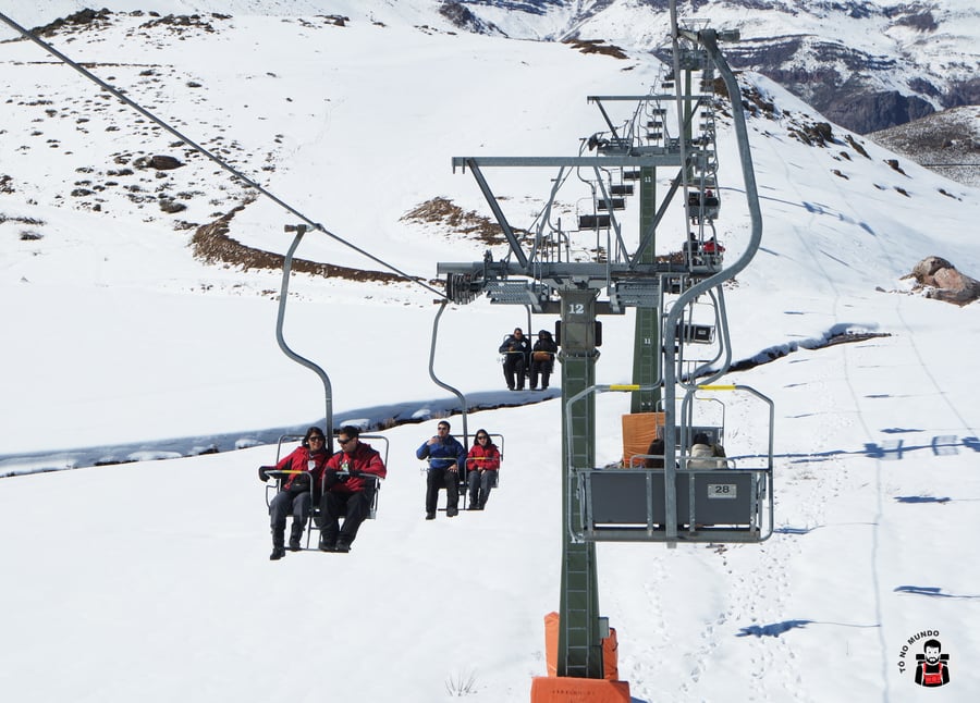 Atividades de esqui e snowboard em Farellones