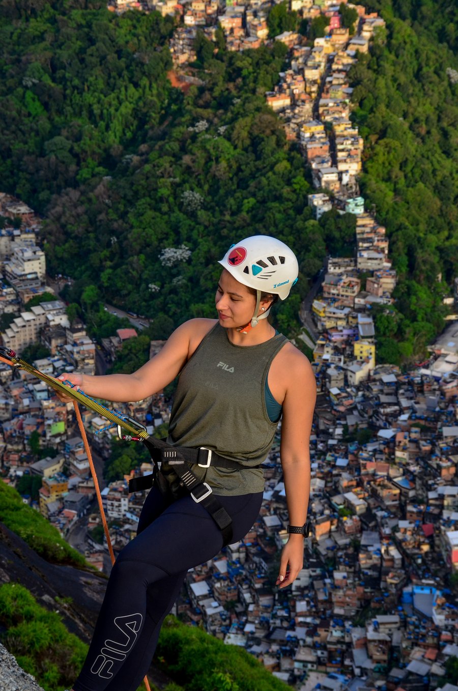 RAPEL NO TOPO DO MORRO DOIS IRMÃO 