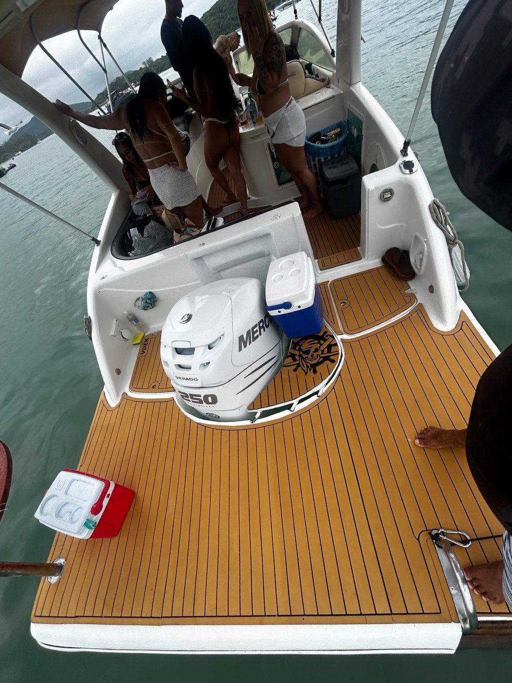 Passeio de Lancha em Cabo Frio