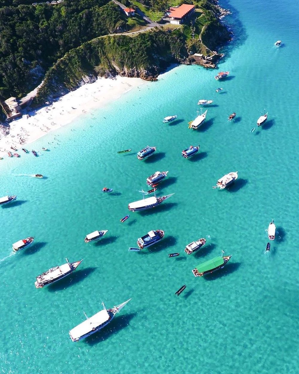 Passeio de Barco DJ Boat