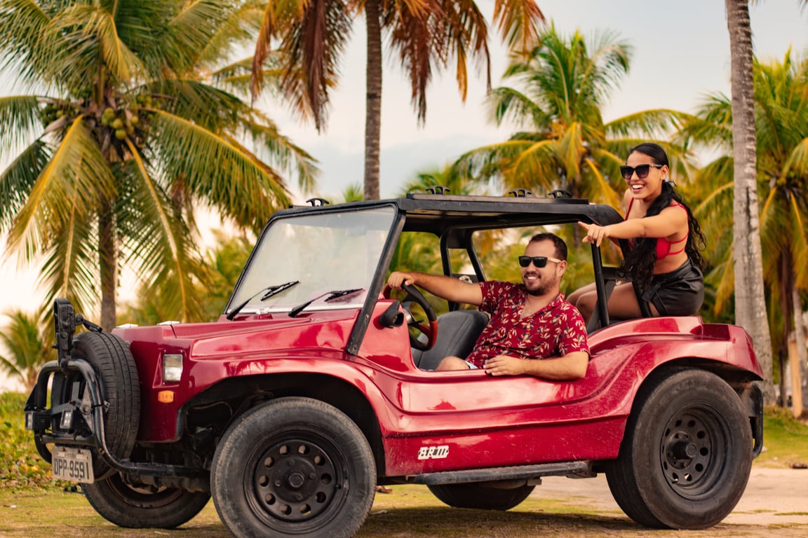 Passeio de buggy em Porto Seguro: descubra as praias e falésias!