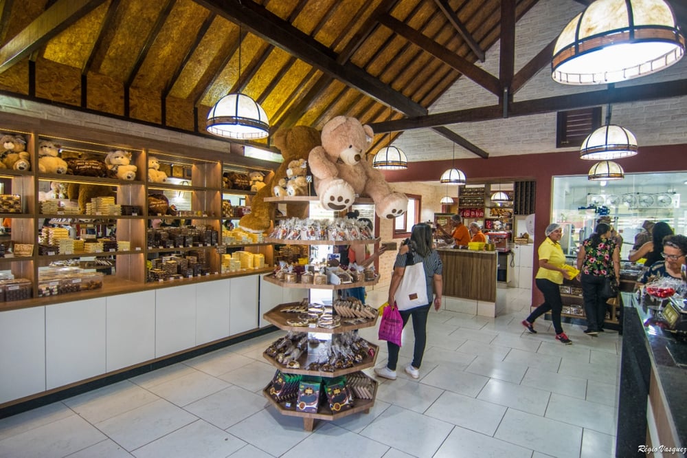 PEDRA REDONDA + TOUR DENTRO DA CIDADE COMPARTILHADO