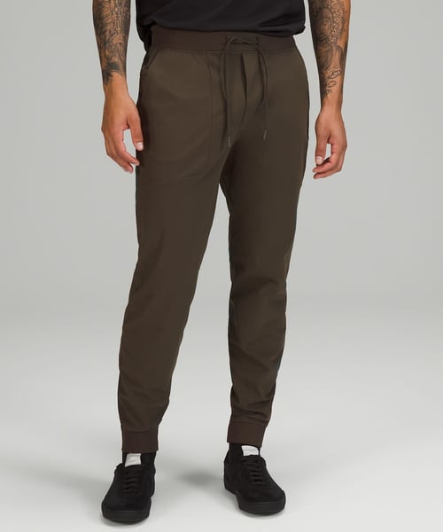 lululemon ABC Jogger：經典都會休閒款