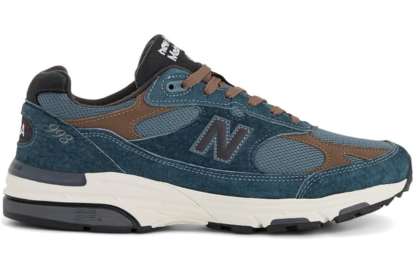 New Balance 993「Shadow Blue」：藍褐色呈現冬季沉穩感