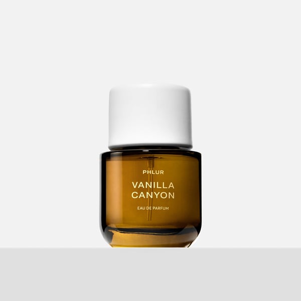 PHLUR Vanilla Canyon：蜂蜜、李子與橡木包覆的香草甜香